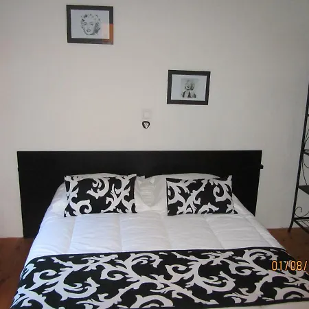 D'hotes Auberg'inn Bed & Breakfast 2*
